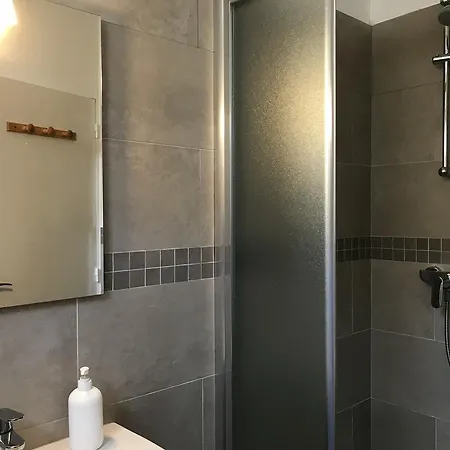 Sant Ambroggio Solanne Apartment