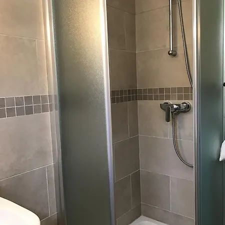 Apartment Sant Ambroggio Solanne *